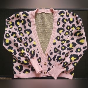Pink Cheetah Print Cropped Cardigan. 🌼 NEVER BEEN WORN.